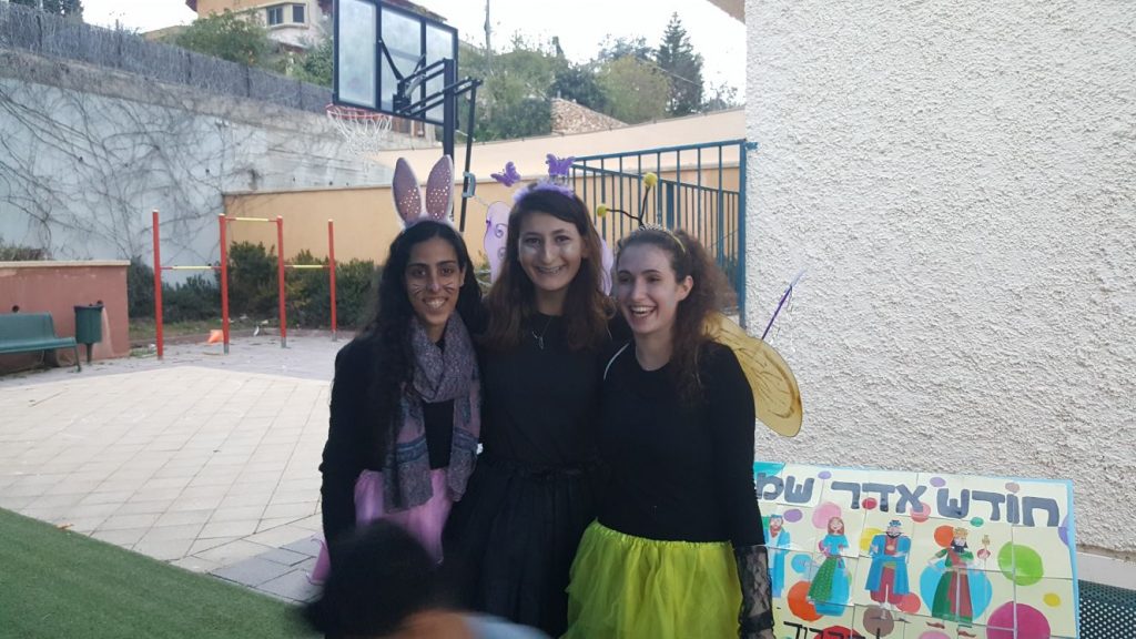 בנות השירות של מועדונית שעלי תקווה בבית שמש
