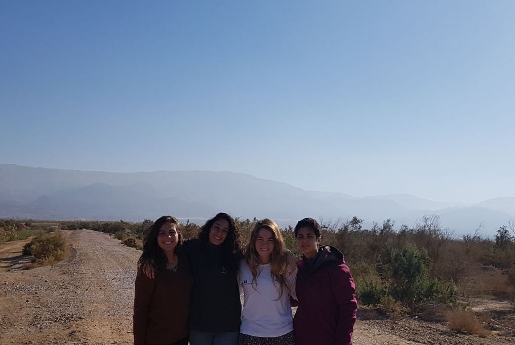 בנות השירות של רשות הטבע והגנים בטיול בנגב